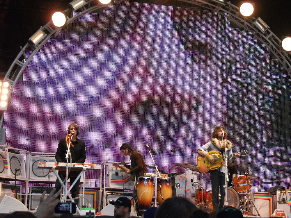 Flaming Lips Ottawa Bluesfest 2011 myllifeinconcert.com