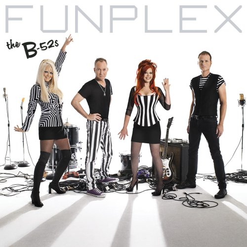 B52s, Funplex, 2008, mylifeinconcert.com