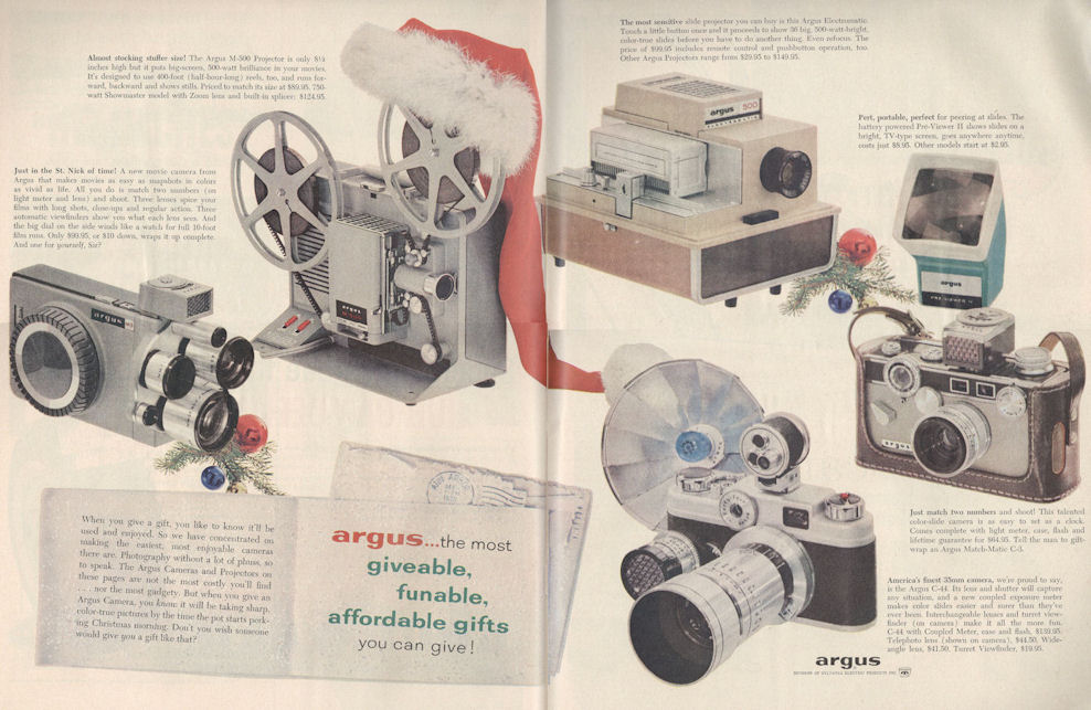 Argus M-750 Showmaster 8MM Reel to Reel Projector w/ Case