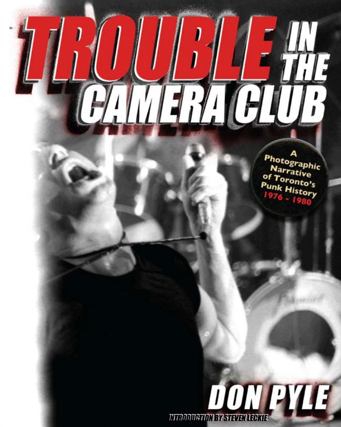 TroubleInTheCameraClubCover